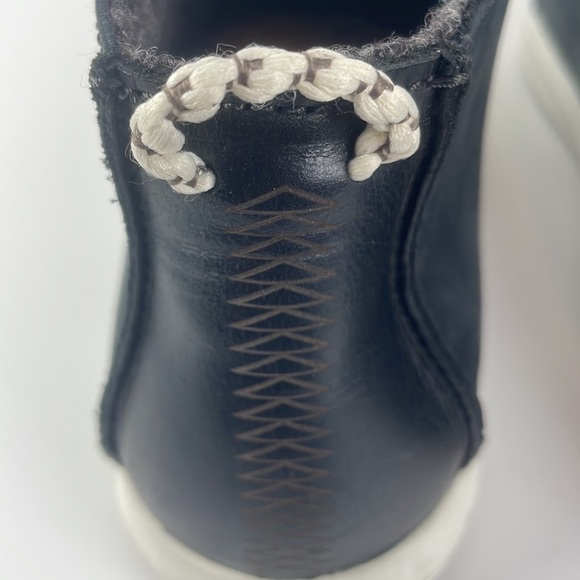 NEW Olukai Hawai'iloa Manu Hope Sneaker Boot Nubuck Leather Women Size 6 - Picture 10 of 16